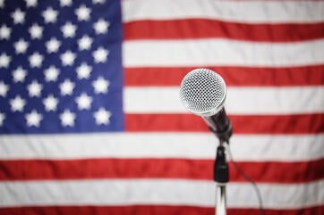Microphone_In_front_of_American_Flag