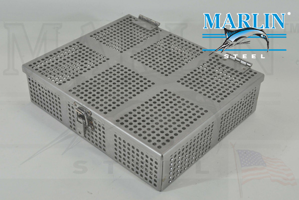 Marlin Steel wire baskets with lids 751001.jpg