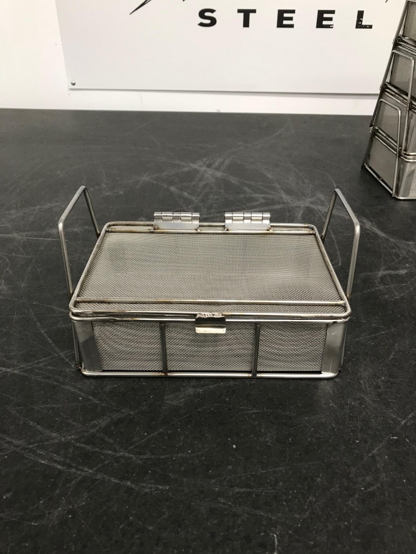 Stainless Steel Mesh Basket with Lid for Medical Parts Washing