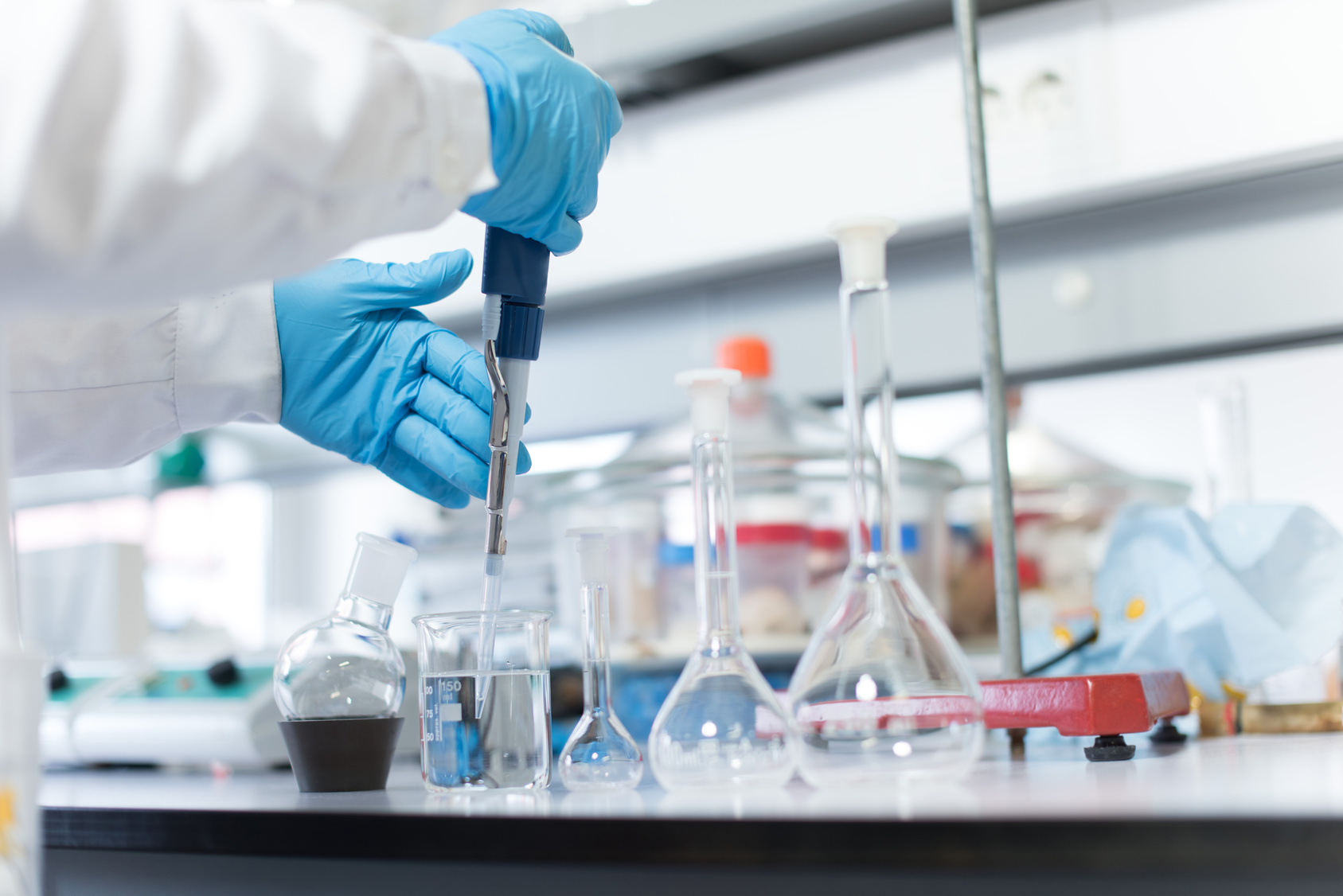 How the Pharmaceutical Industry Increases Manufacturing Efficiency